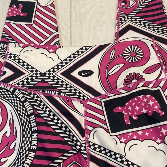 Rare Nike One Legging - Picture 13 of 15